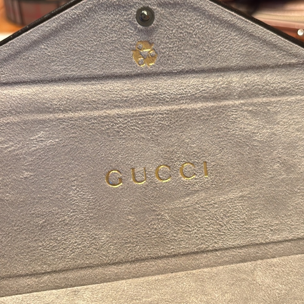 Gucci glasses case - Picture 4 of 7